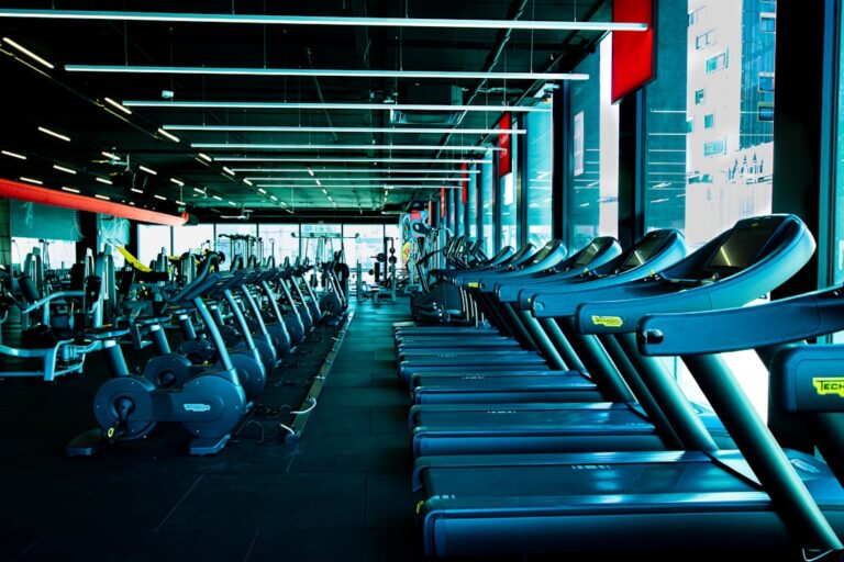 Smash Fitness: Achieve Your Goals and Crush Your Workout